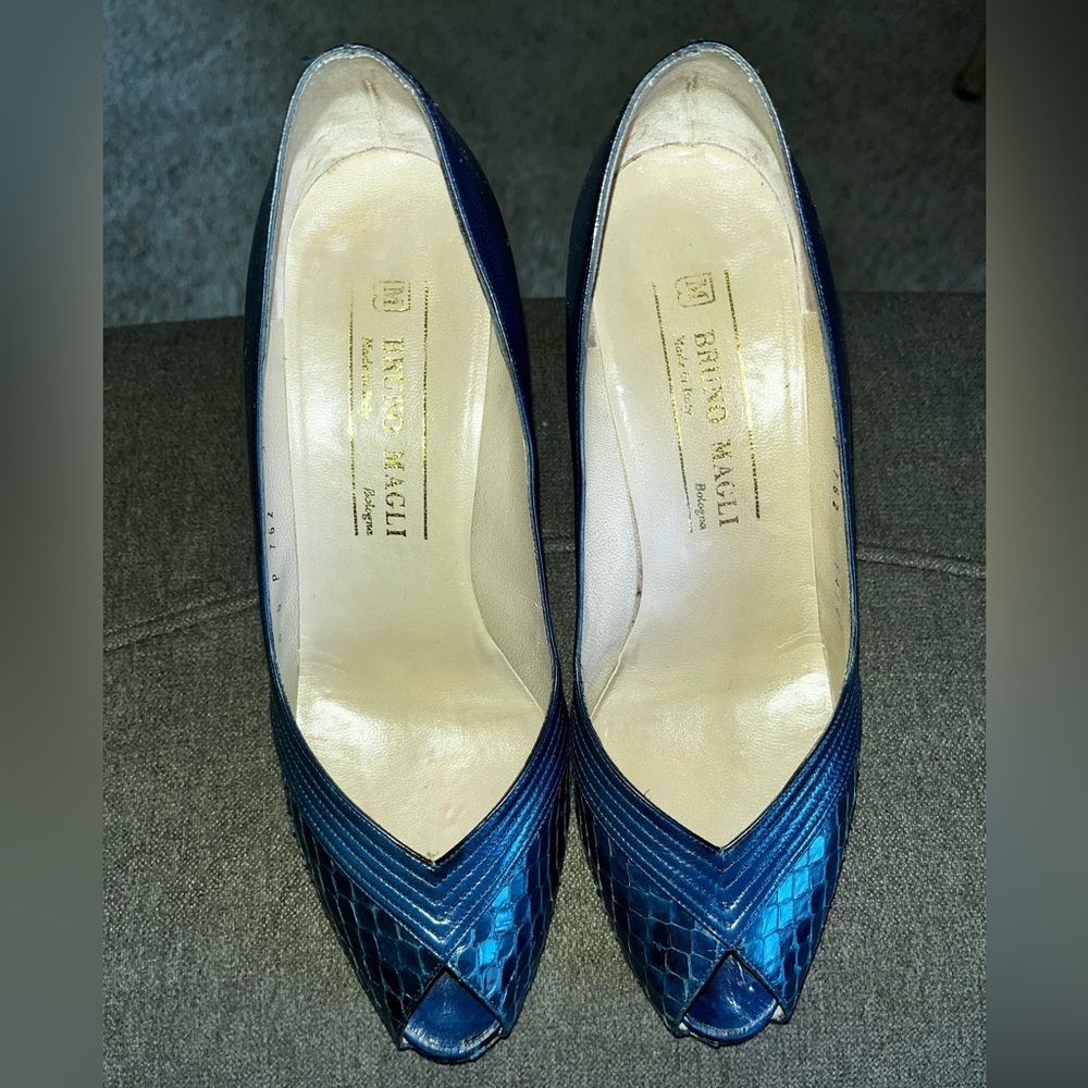 Navy Bruno Magli Pumps